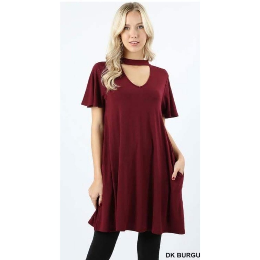 Boutique Choker Cutout Dress Wine & Gray
